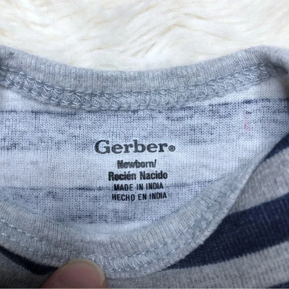 Gerber Onesie DiaperShort Blue /  Grey Stripes Size Newborn - Picture 15 of 16